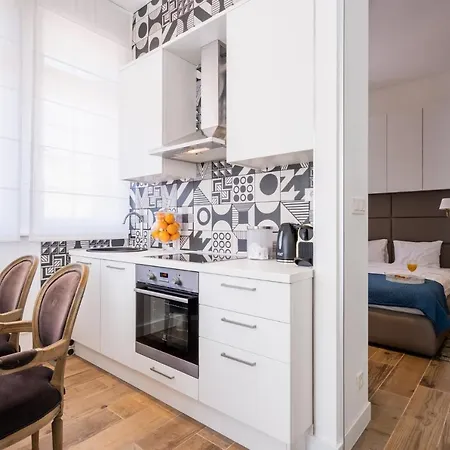 Ah Design Deluxe Apartamento *